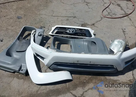 2014 Toyota Tacoma Prerunner V6 from USA, damaged, VIN 5TFTU4GN9EX063820